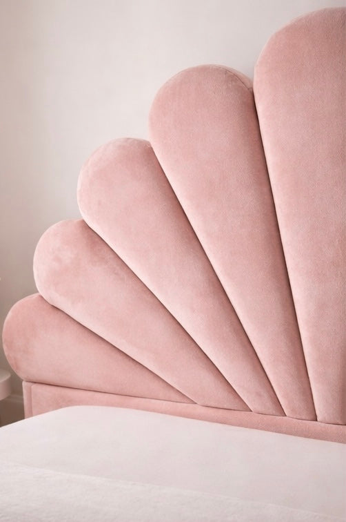 Lit COQUILLAGE – Design Élégant & Tête de Lit Sculptée